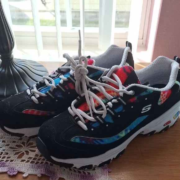 Skechers Black Multi Color Sneakers with Sporty Design